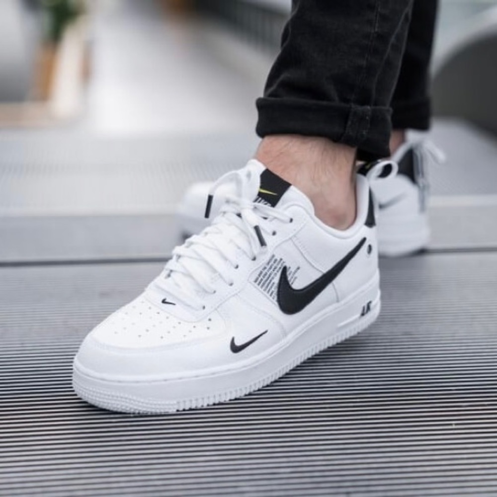 Nike Air Force LV8 Utility AV4272 100